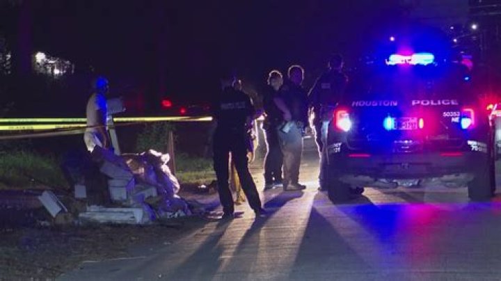 Frenzied 3 am attack by Ted Bundy that left two girls dead and one with a bro ·
