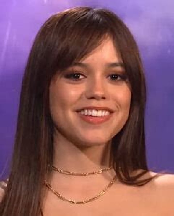 Jenna Ortega's Height And Weight Revealed