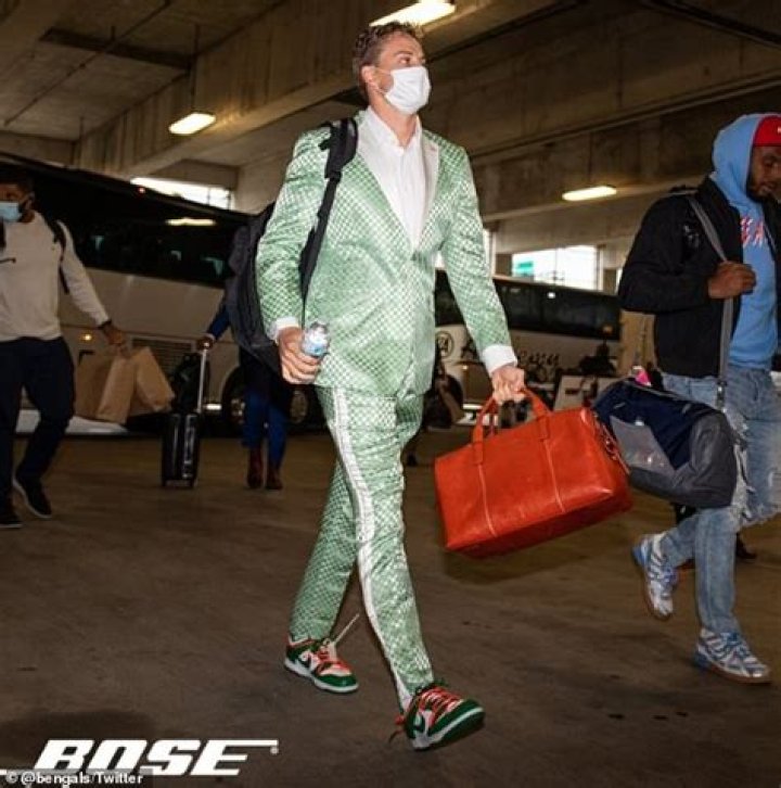 Joe Burrow's Gameday Outfit Today: Style Secrets Revealed