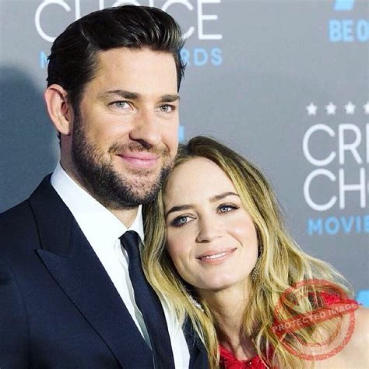 Joshua Gomez – Biography, Height, Net worth, Amy Phams Husband Facts