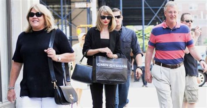 Taylor Swift's Parents' Remarriage Speculation Unraveled